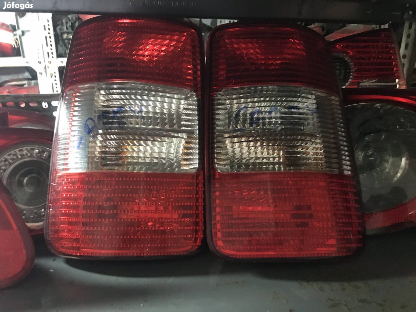 Vw Caddy hátsó lámpa