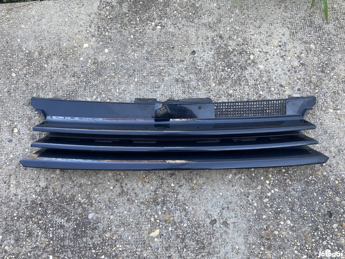 Vw Golf 4 jel nélküli hűtőrács