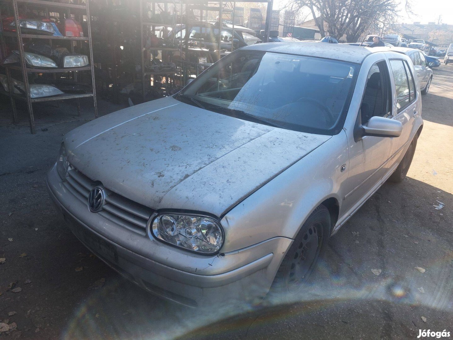 Vw Golf 4 karosszéria elemei szürke