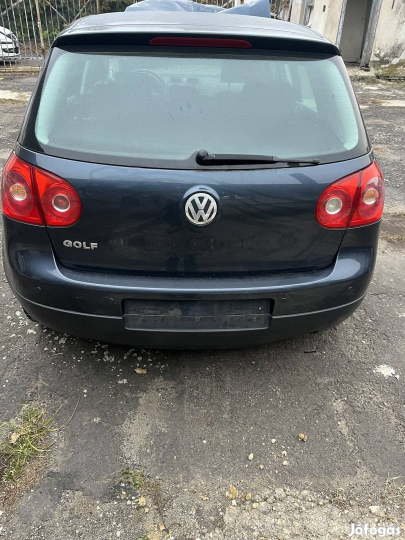 Vw Golf 5 hátsó lámpa, hátsó lökhárító, csomagtérajtó