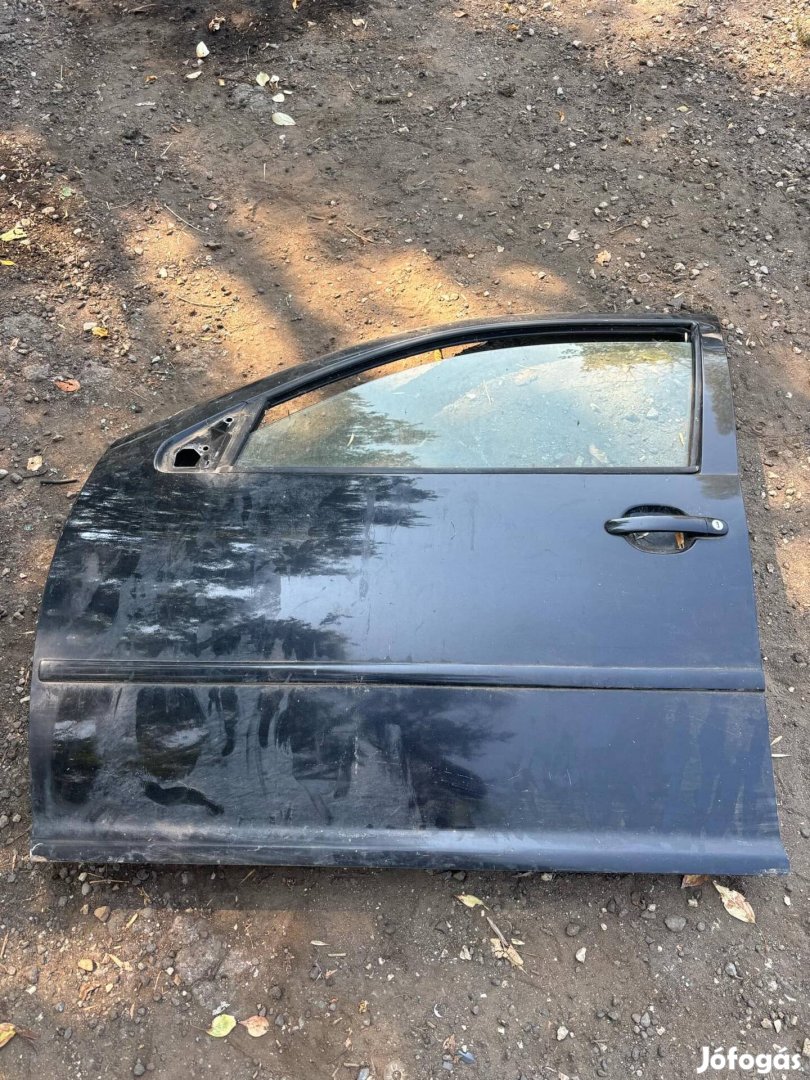 Vw Golf IV 4 Bora bal első ajtó fekete 