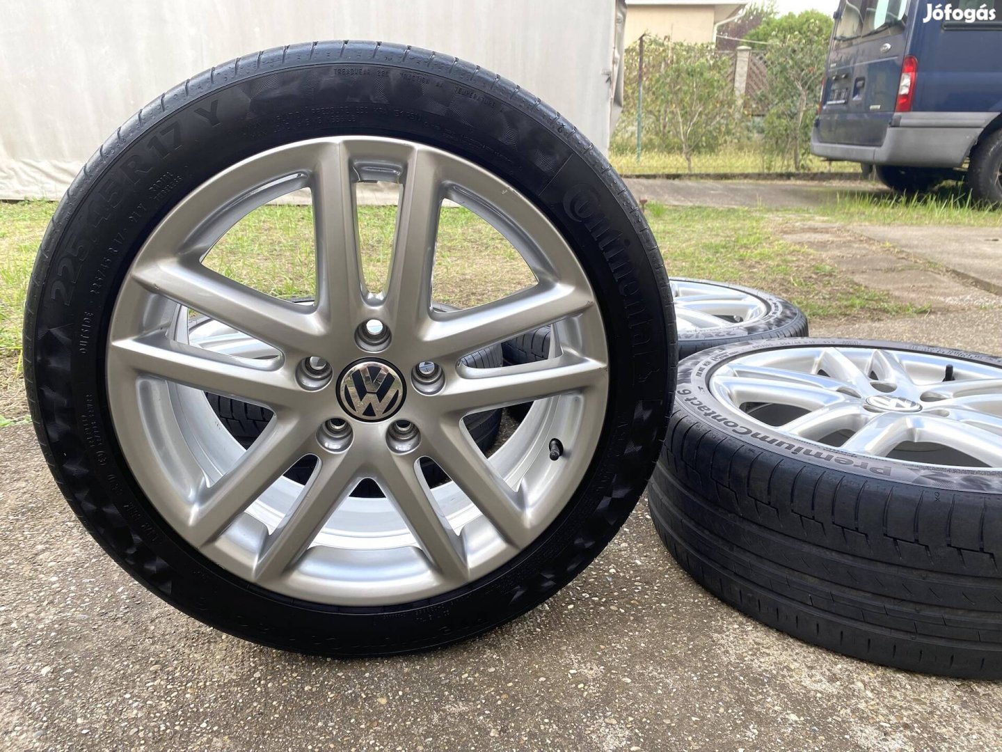 Vw Golf VI gyári 17"-os alufelni szett 225/45R17 nyári Conti