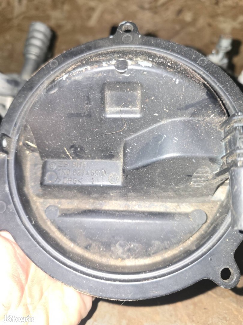 Vw Golf V csomagtér ajtó nyitó 