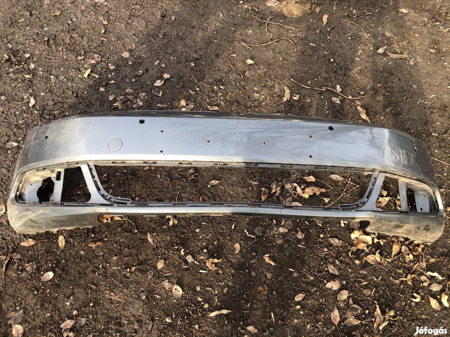 Vw Jetta első lökhárító héj 