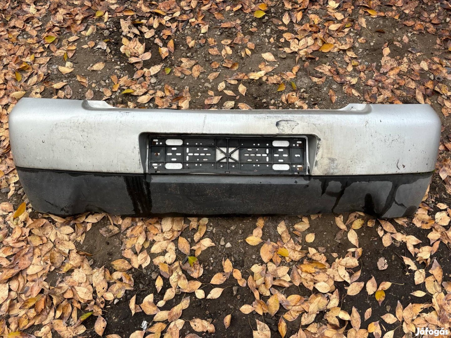 Vw Lupo 3L hátsó lökhárító sérült ezüst 