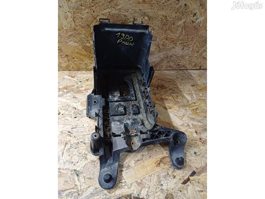 Vw Passat B6 (2005-2011) Akkumulátor Tartó