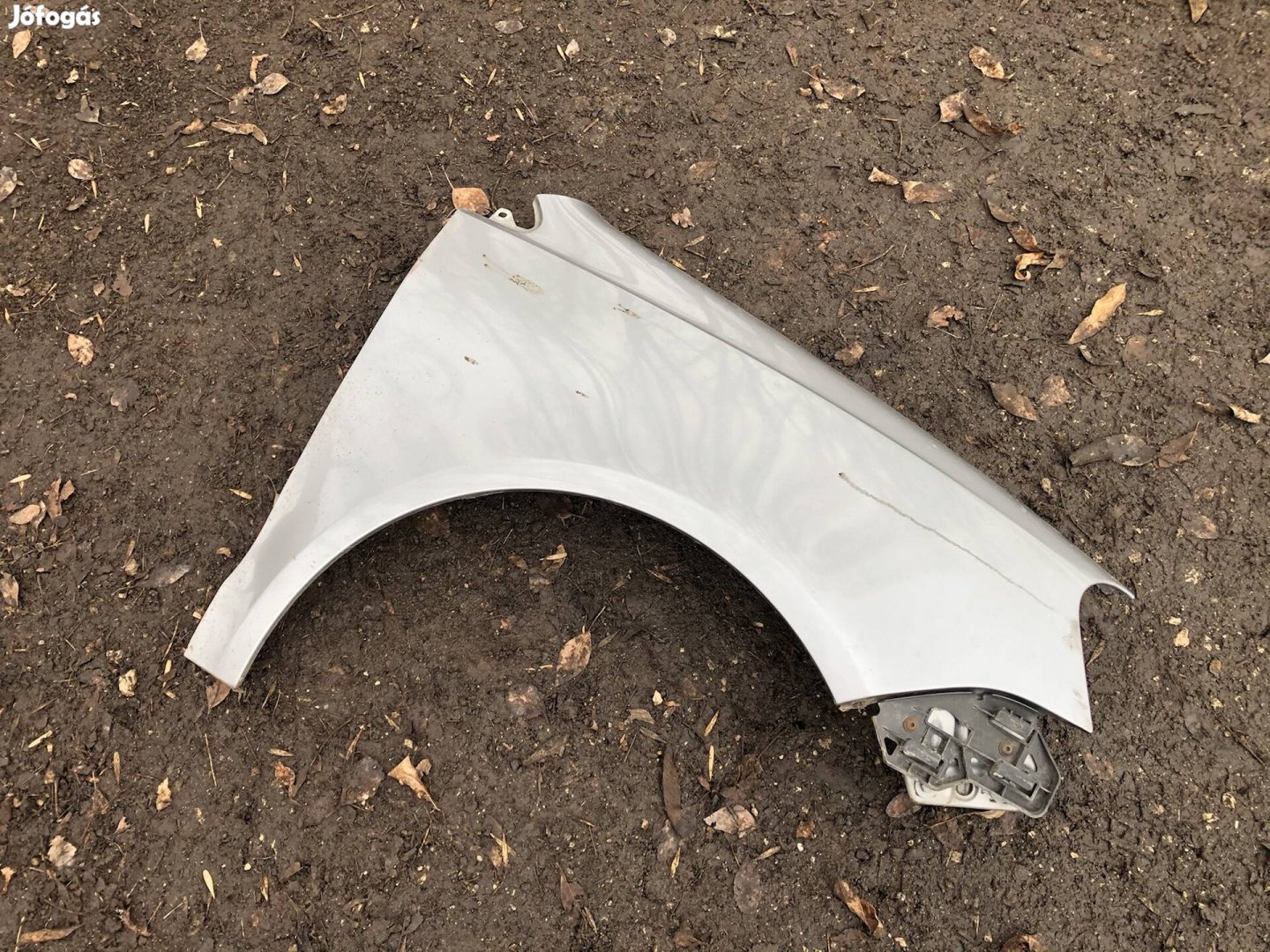 Vw Polo 9N3 jobb sárvédő ezüst 