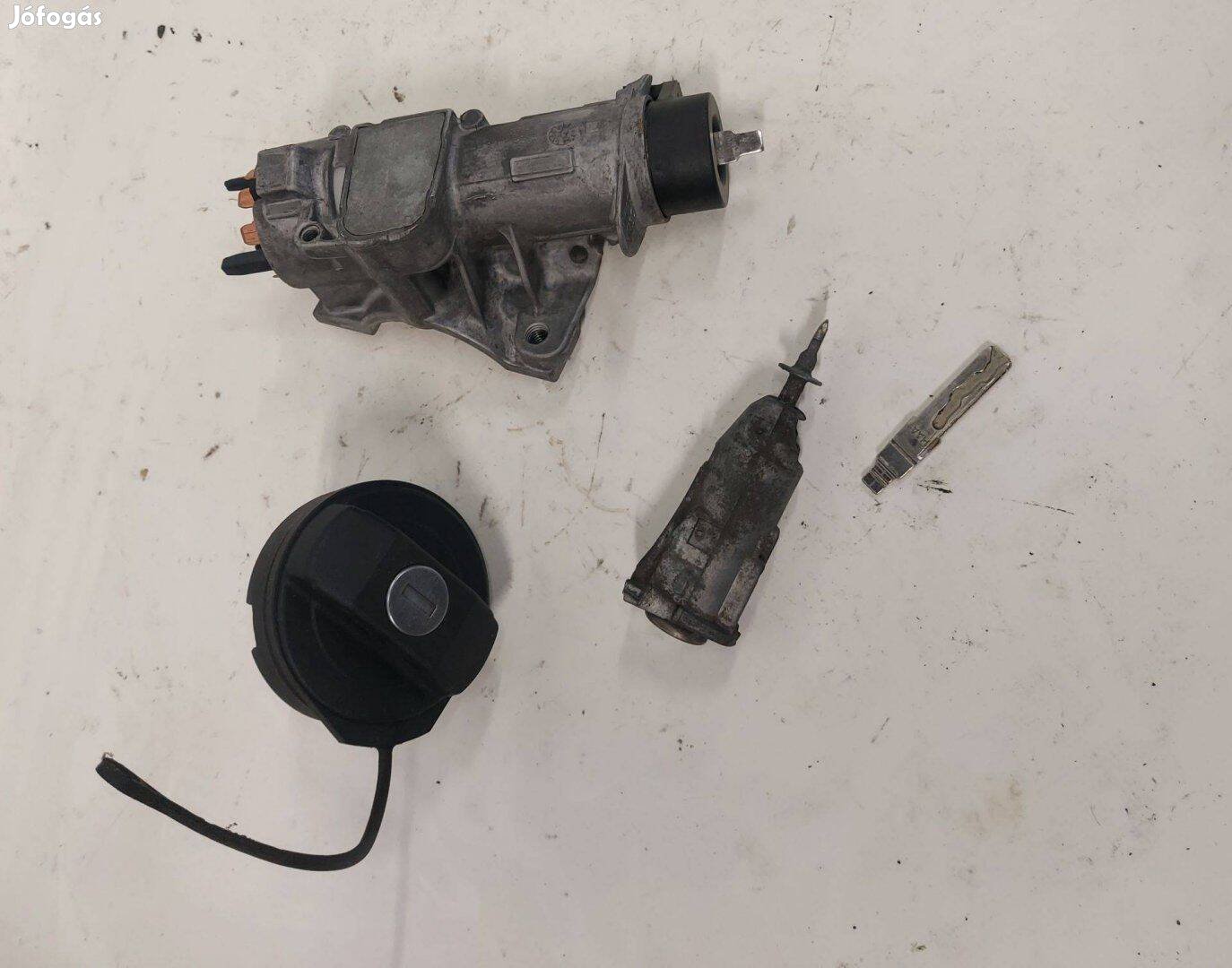 Vw Polo Seat Cordoba Ibiza Leon gyujtáskapcsoló zár kulcs tanksapka