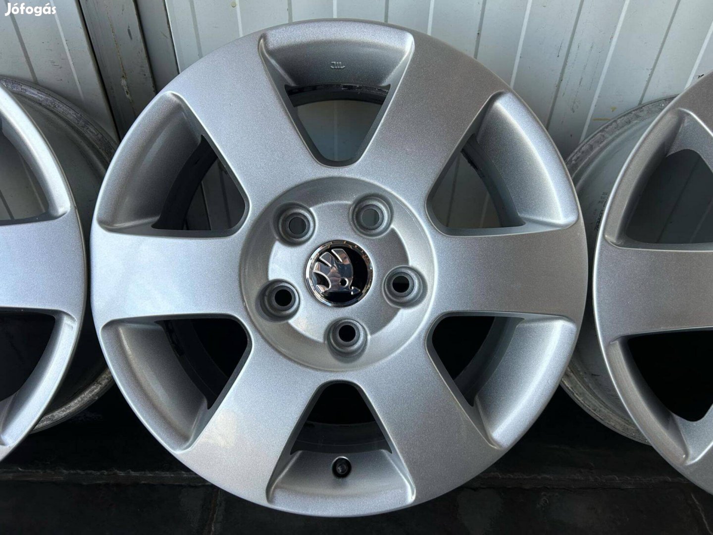 Vw,Skoda 5x112 6J 15" gyári alufelni garnitúra