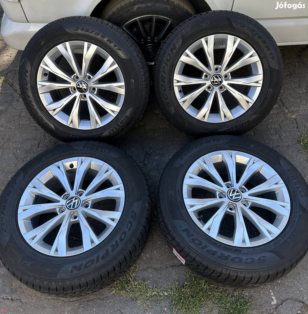 Vw Tiguan gyári 17 alufelni 5x112 felni 215/65r17 téli gumi