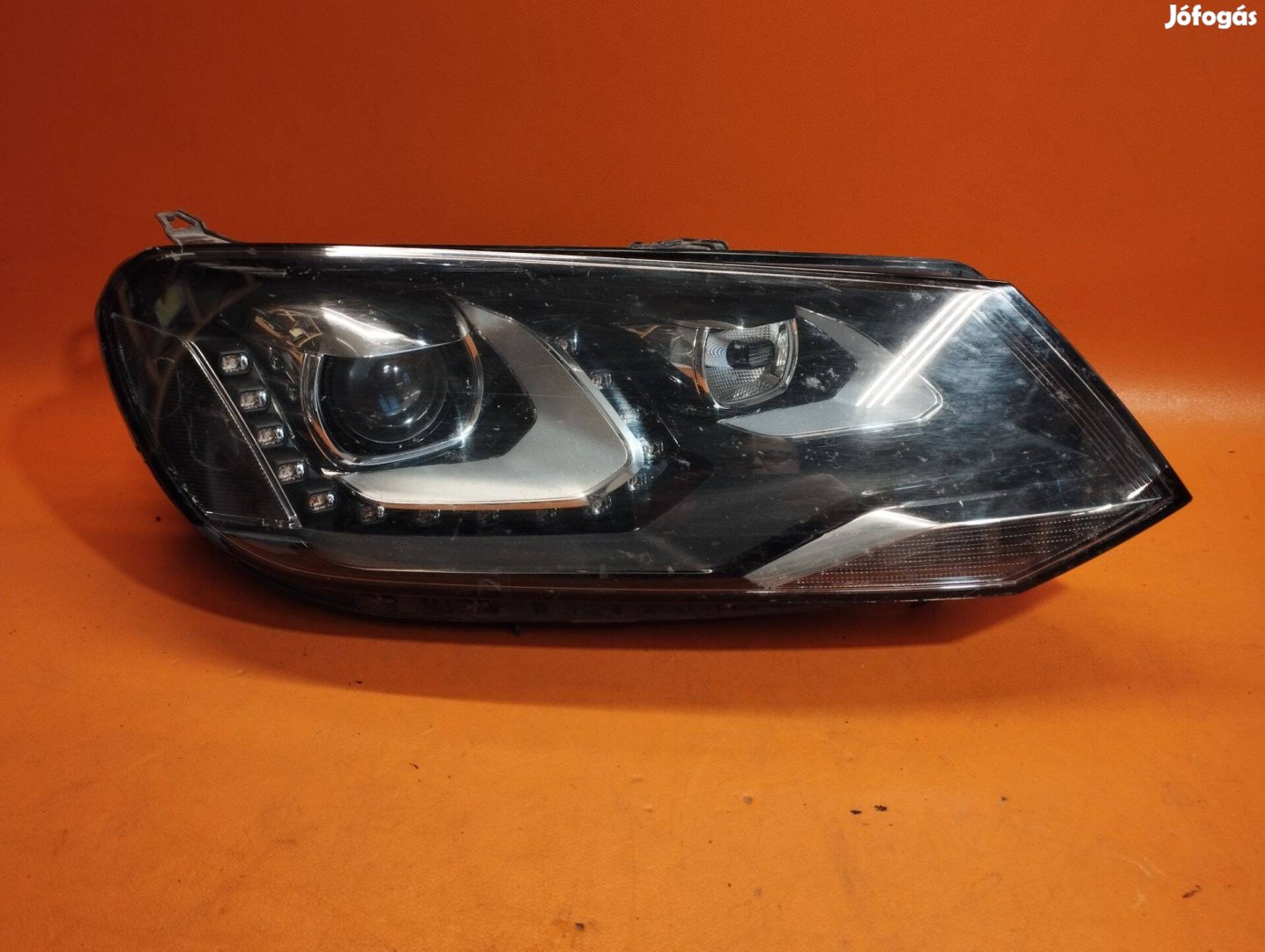 Vw Touareg jobb xenon led lámpa 7P1941752 (S1.80.108)a