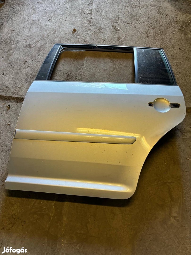 Vw Touran jobb bal első hátsó ajtó ezüst 