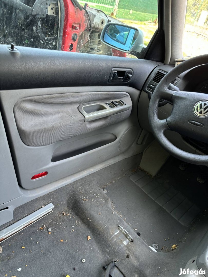 Vw Volkswagen Golf 4 kombi ajtókárpit szett