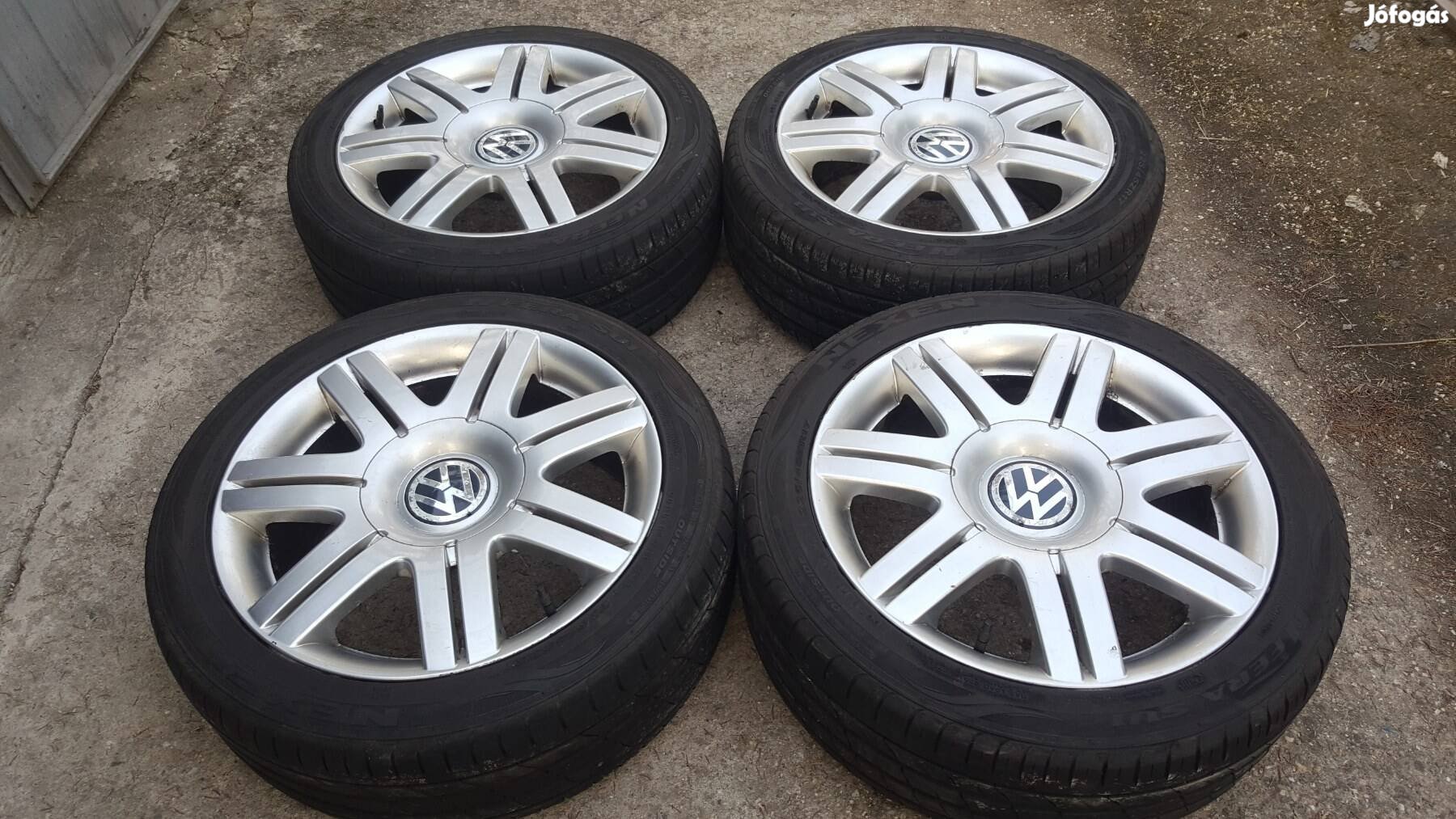 Vw alufelnik nyárigumikkal 5x112 225/45R17