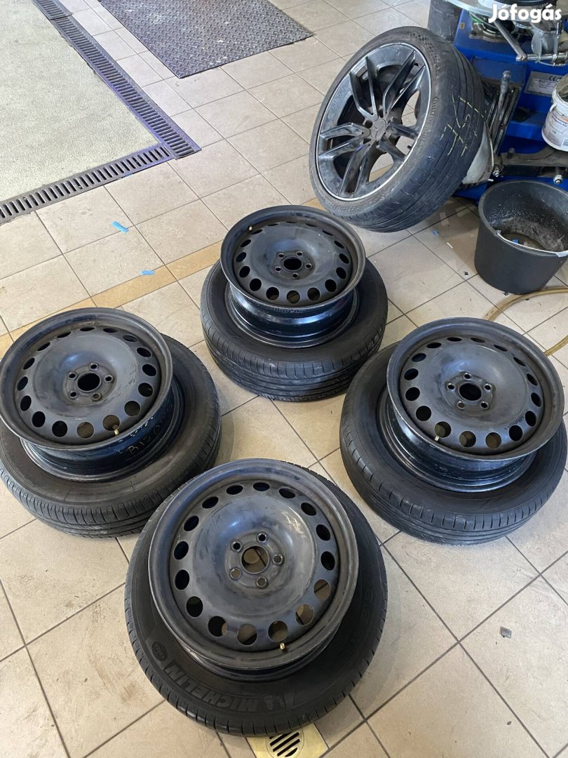 Vw/audi/skoda/seat 16x6,5j 5x100 lemezfelni szett