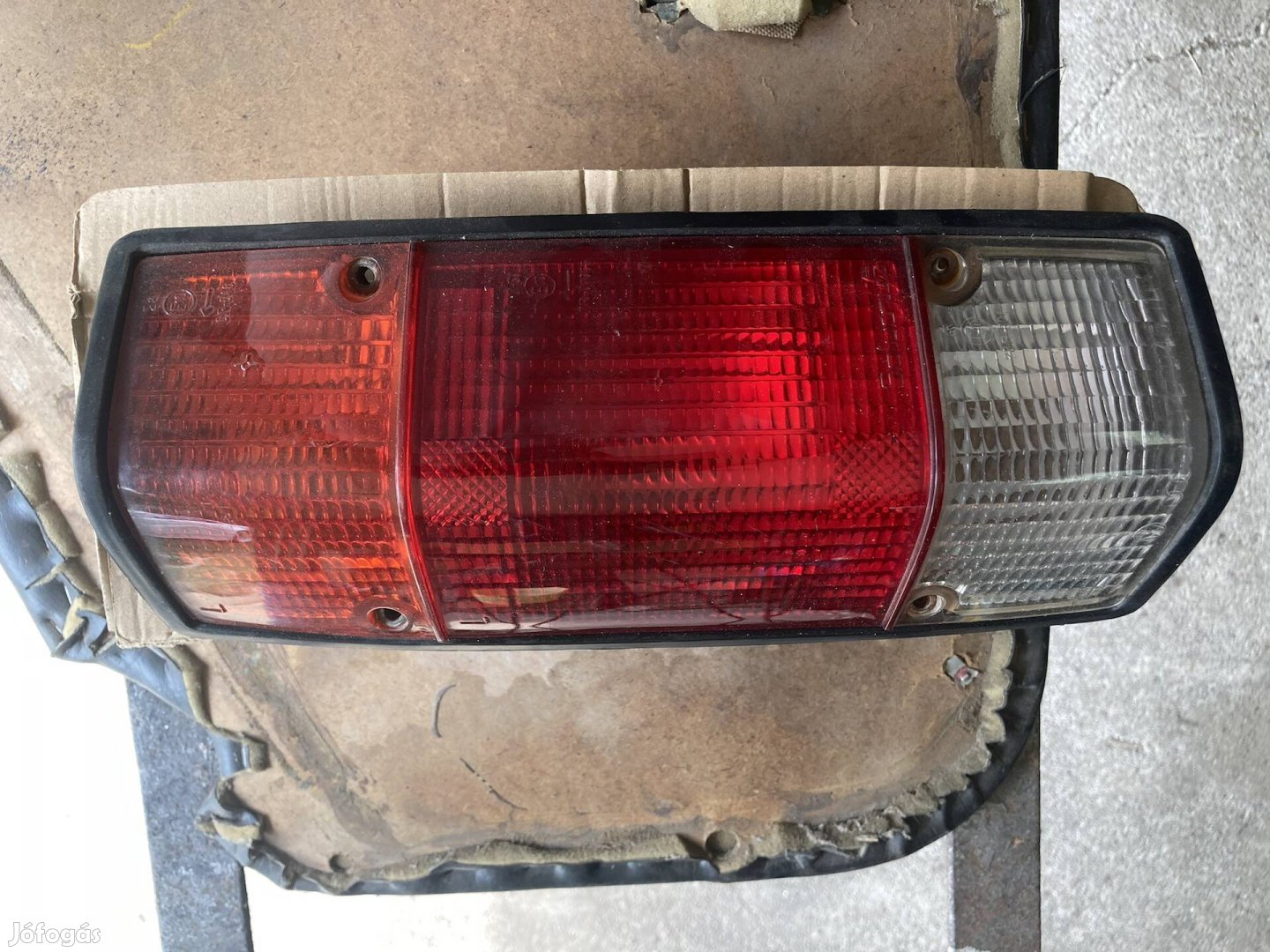 Vw caddy 1 bal hátsólámpa lámpa gyári saturnus 1990