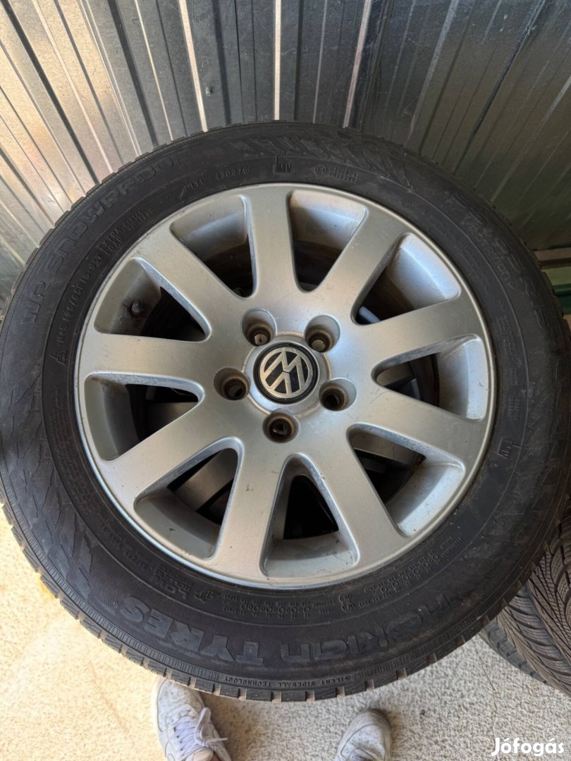 Vw felni téli gumival