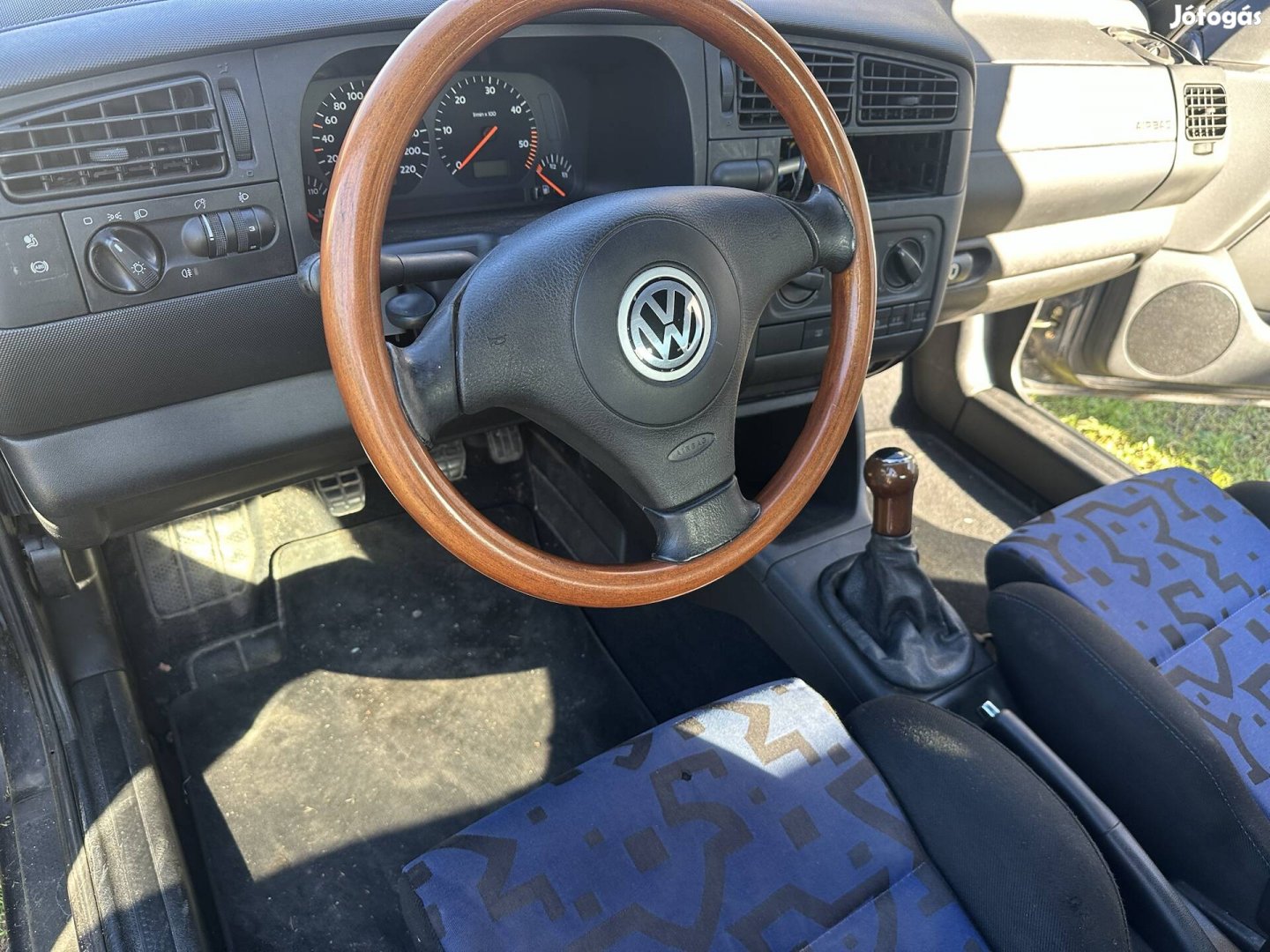 Vw golf 4 cabrio kormány