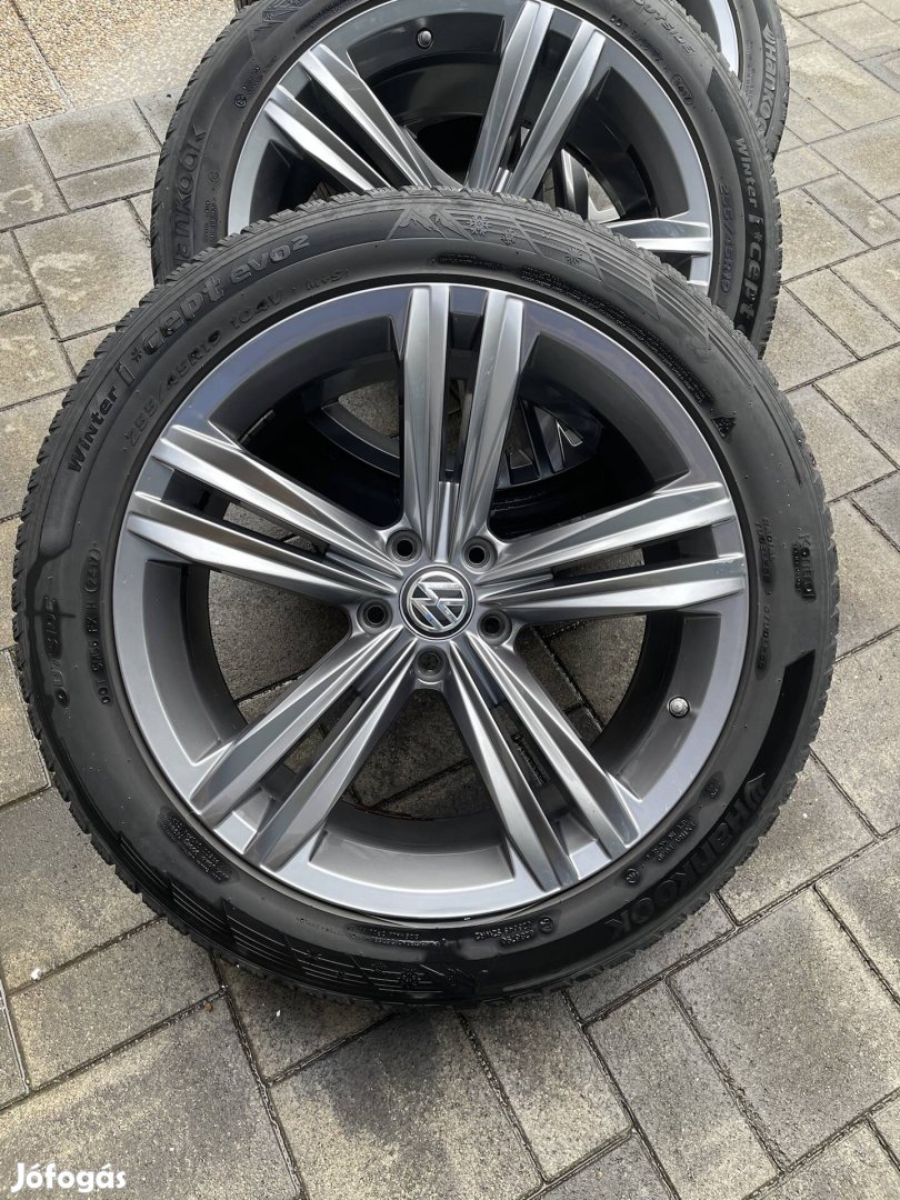 Vw gyári 19" alufelni téligumival Eladó;Tiguan;Arteon