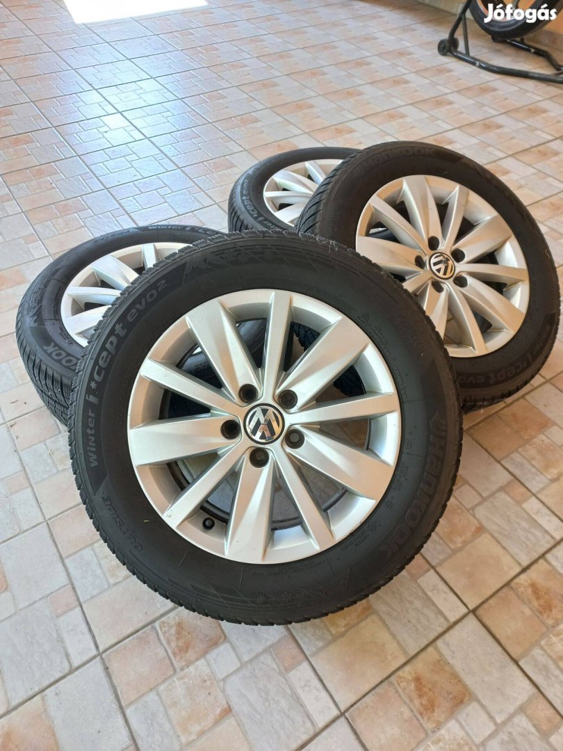 Vw passat 215/60/16 hankook téli gumival