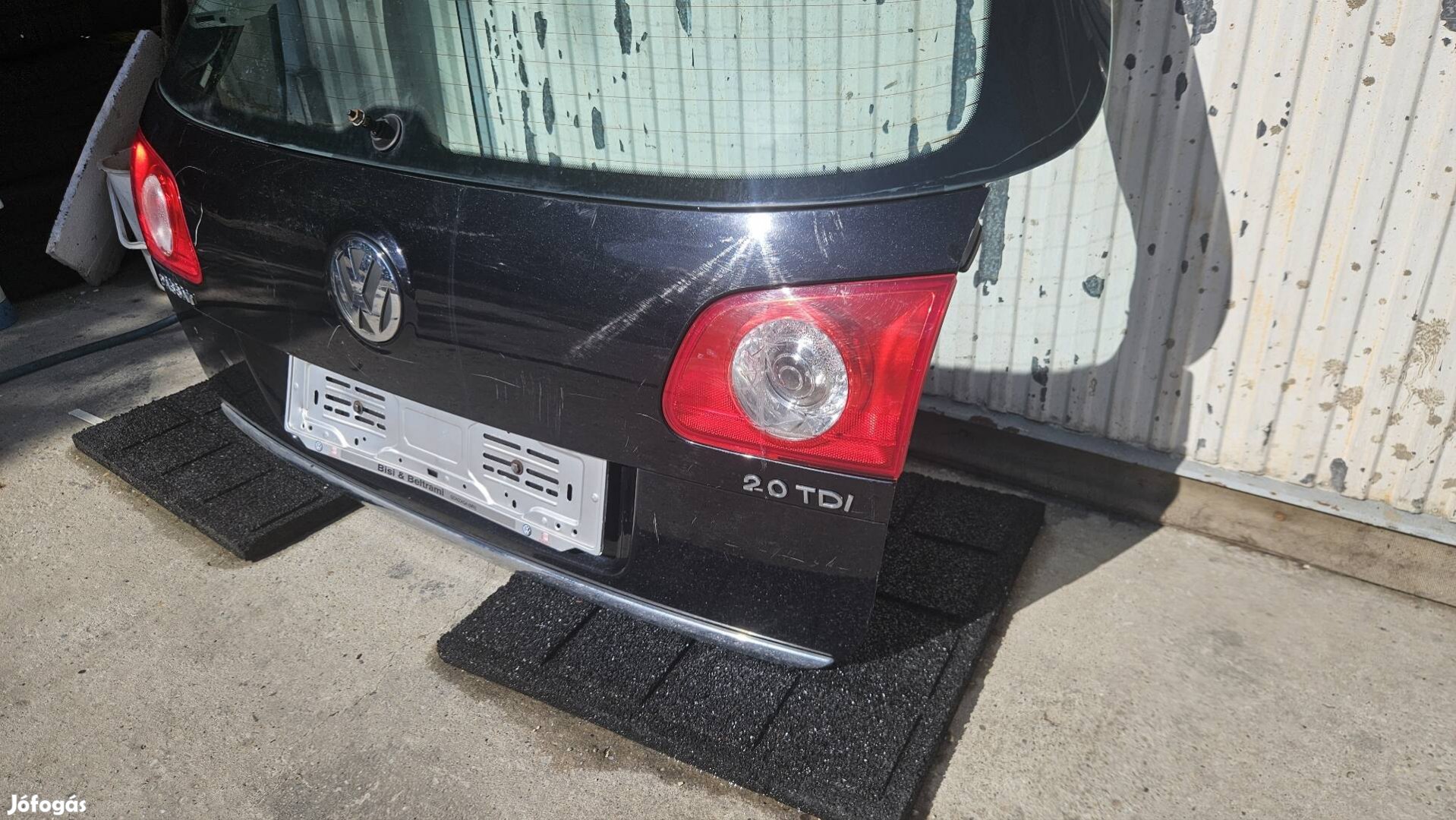 Vw passat b6 olasz rozsdamentes csomagtérajtó