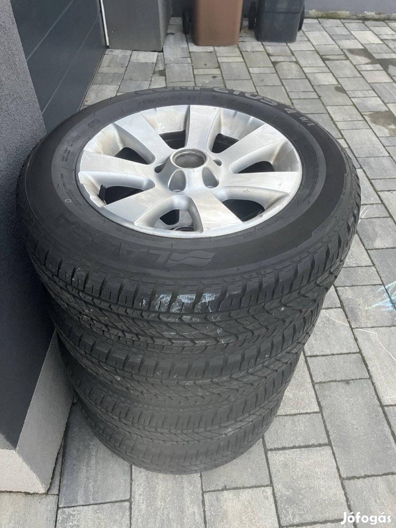 Vw tiguan alufelni 215/65r16 gumikkal 