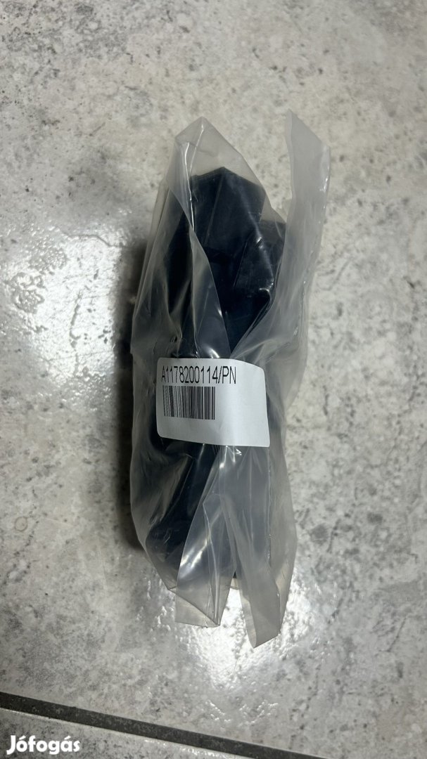 W117 jobb lámpa füljavító A1178200114 eladó