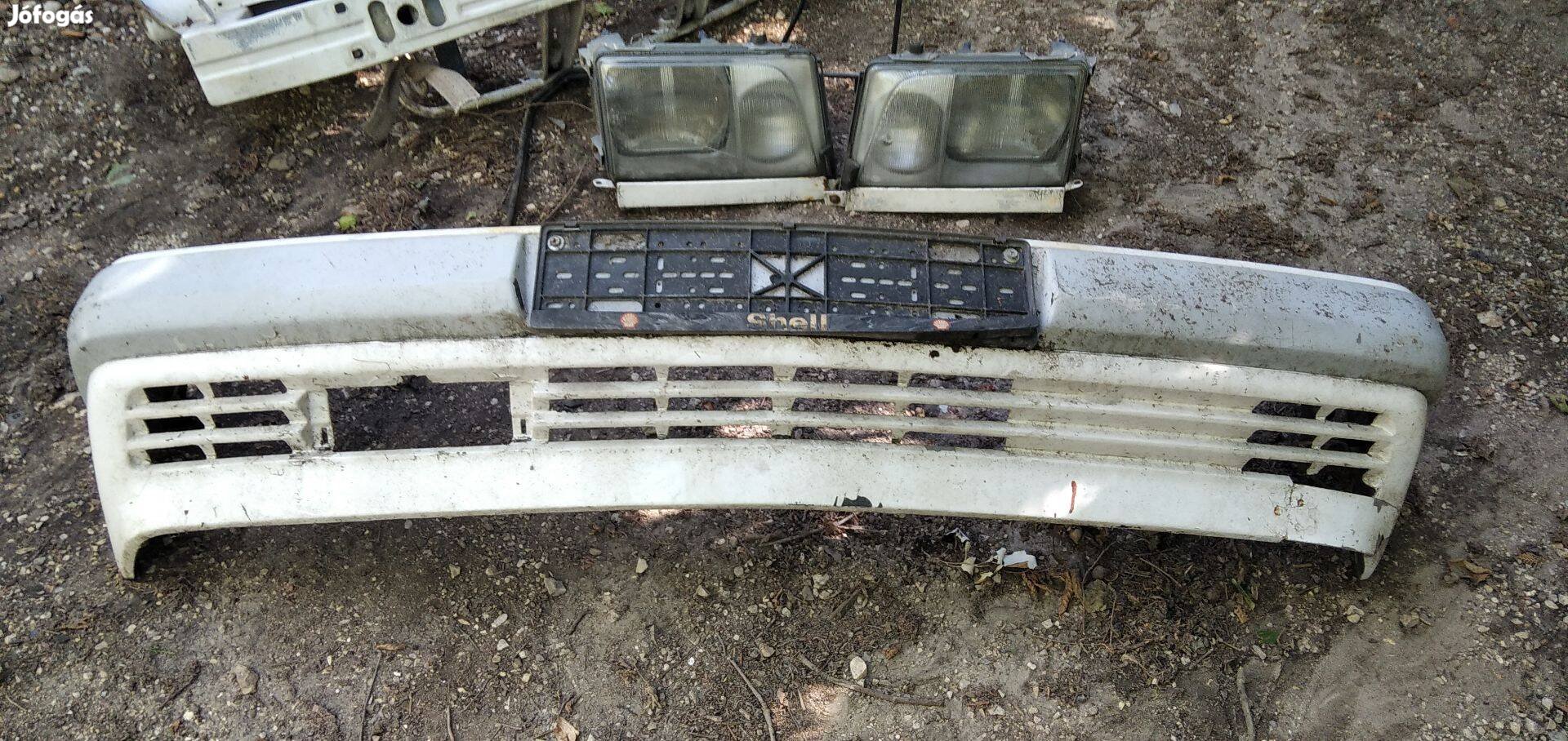 W124 motorháztető, zárhíd, lámpa, lökháritó eladó alkatrésznek