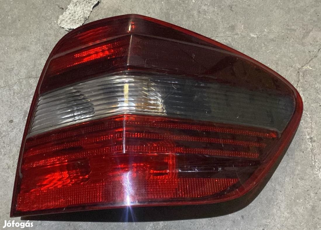 W164 JOBB HÁTSÓ LÁMPA A1649060800 eladó