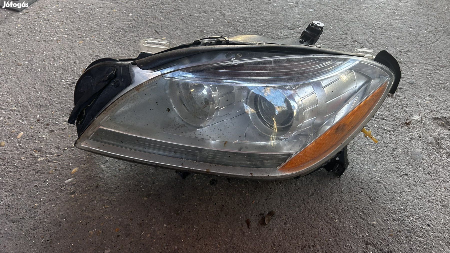 W166 AMERIKAI BAL ELSŐ LÁMPA A1668208761 eladó