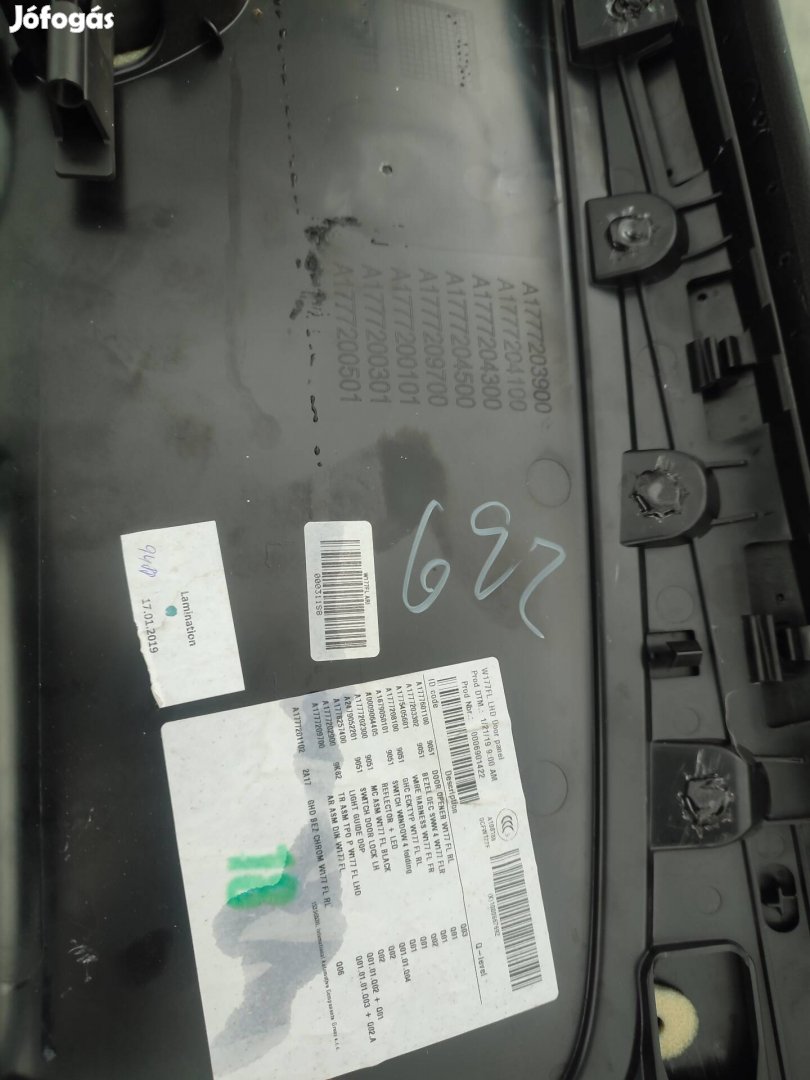 W177 W247 Alcantara ajtókárpit-ajtóüveg 