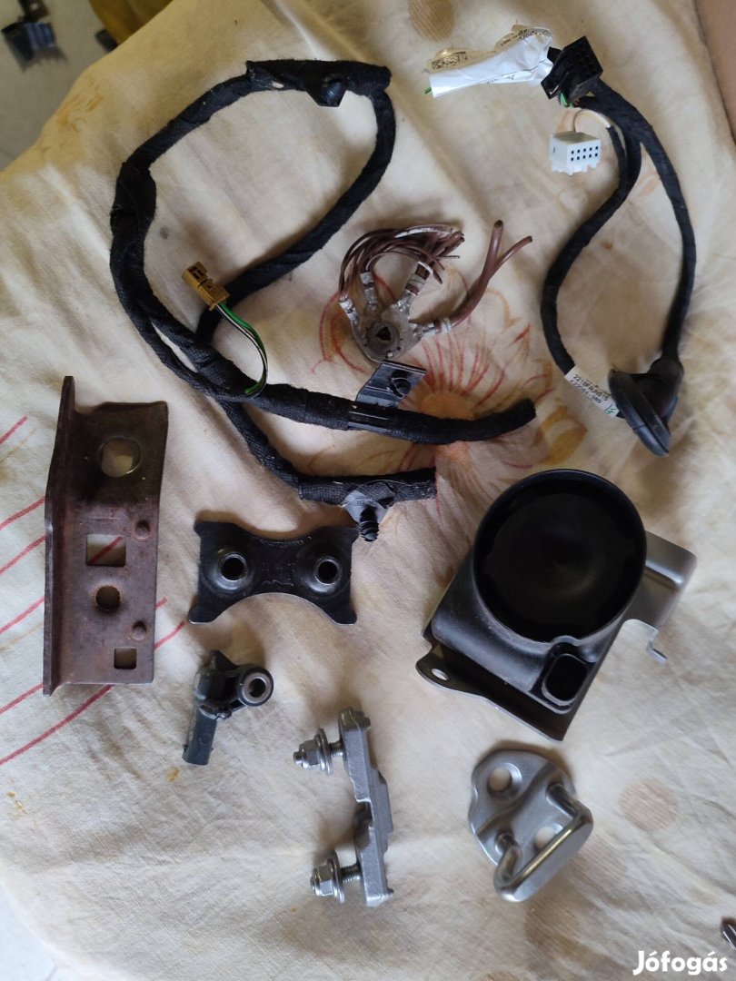 W177 W247 Alkatrészek gyári bontott 