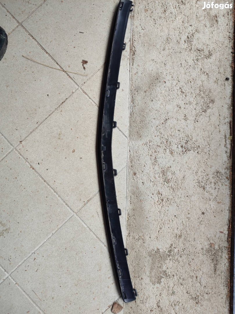 W177 W247 első AMG lokos  alsó diszcsik 