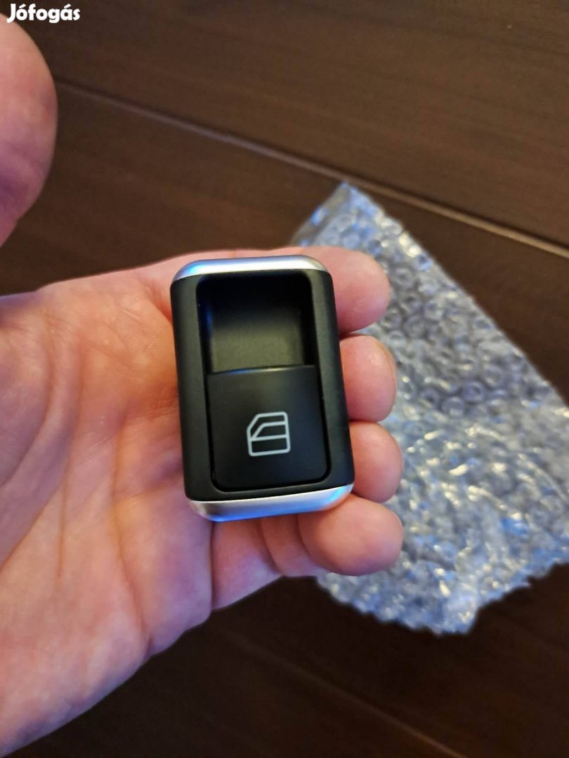 W204 W212 W207 X204 W218 ablakemelő kapcsoló jobb anyód oldali