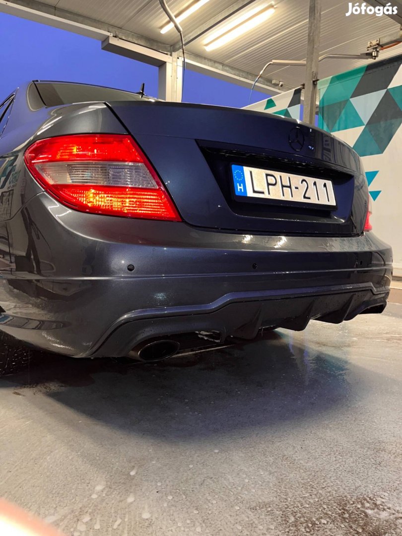 W204 hátsó lámpa