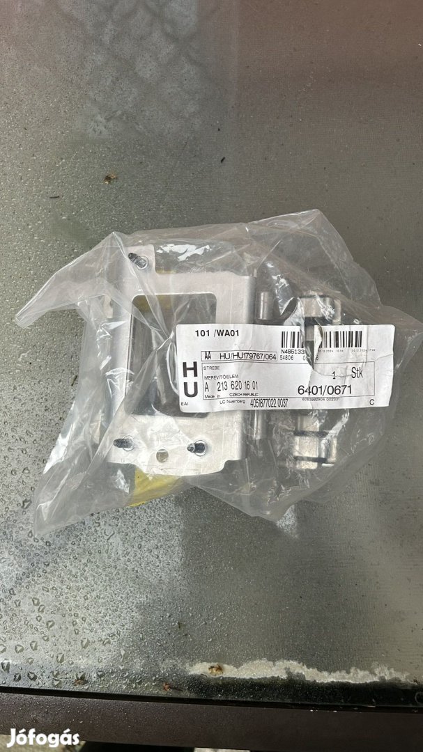 W213 merevítőelem A2136201601 eladó