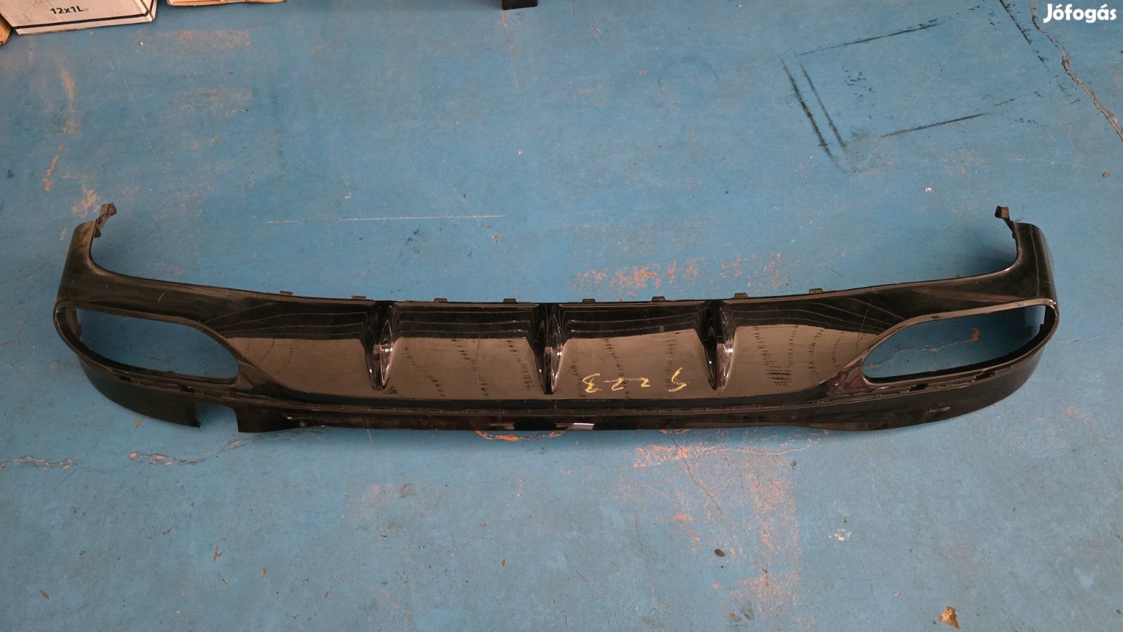 W223 hátsó lökös alsó diffuzor AMG A2238857101 eladó