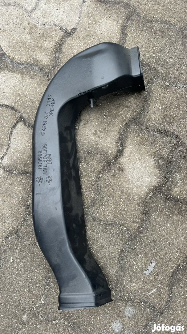 W251 LÉGBEÖMLŐ CSŐ A2518310646 eladó