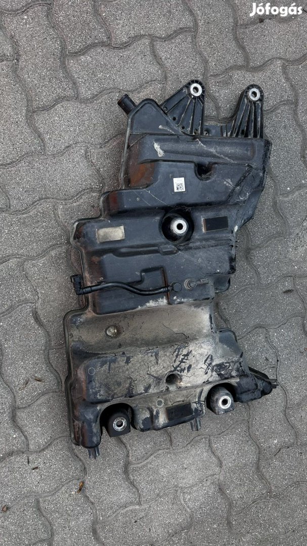 W447 ADBLUE TARTÁLY eladó