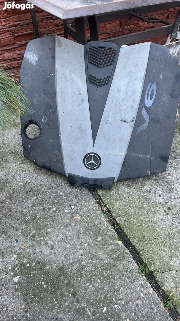 W642 MOTORBURKOLAT A6420105867 eladó
