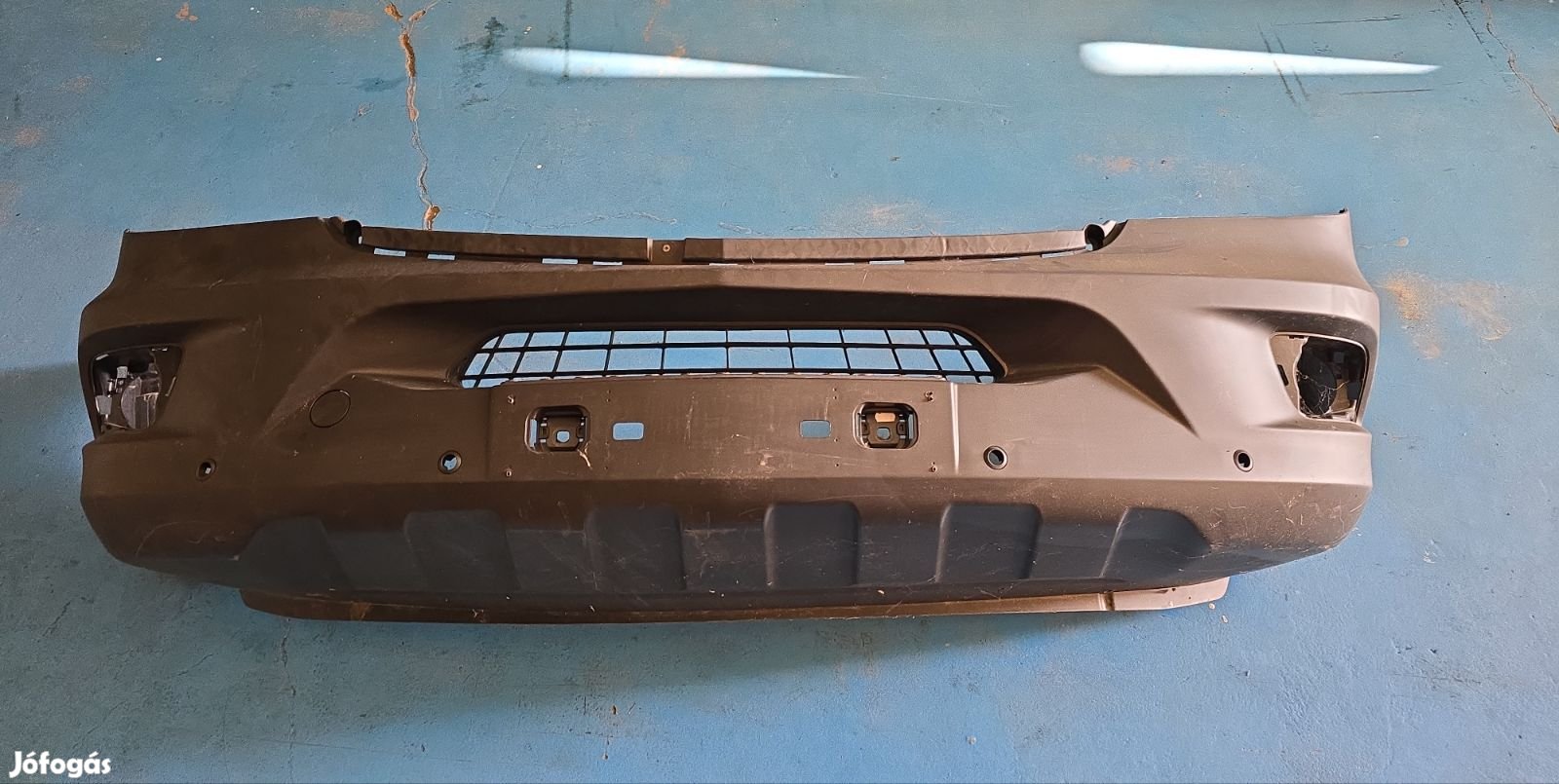 W906 első lökös facelift radaros A9068801070 eladó