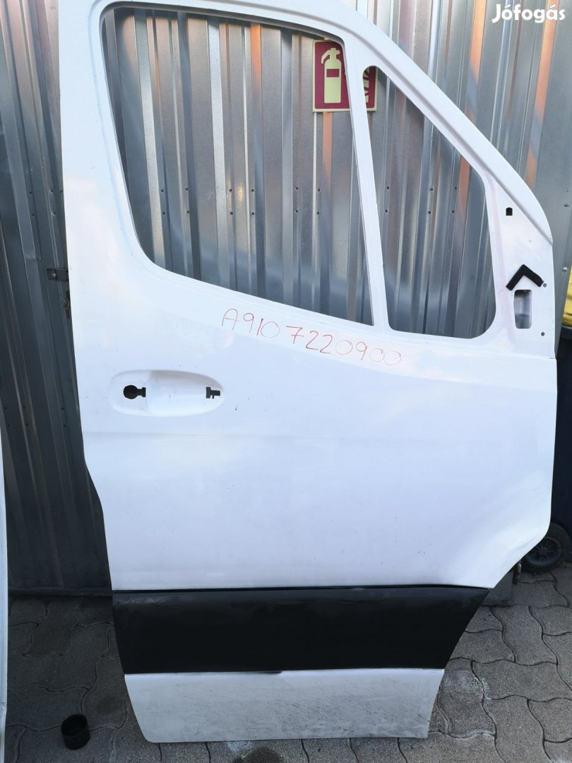 W910 Sprinter jobb első ajtó eladó