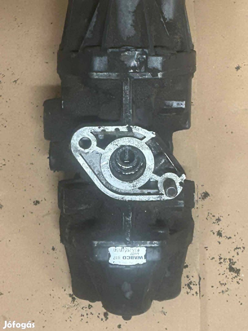 WABCO Többkörös védőszelep