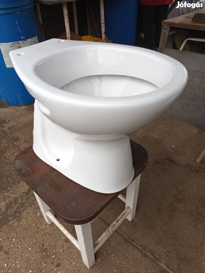 WC csésze alsó kifolyású, új
