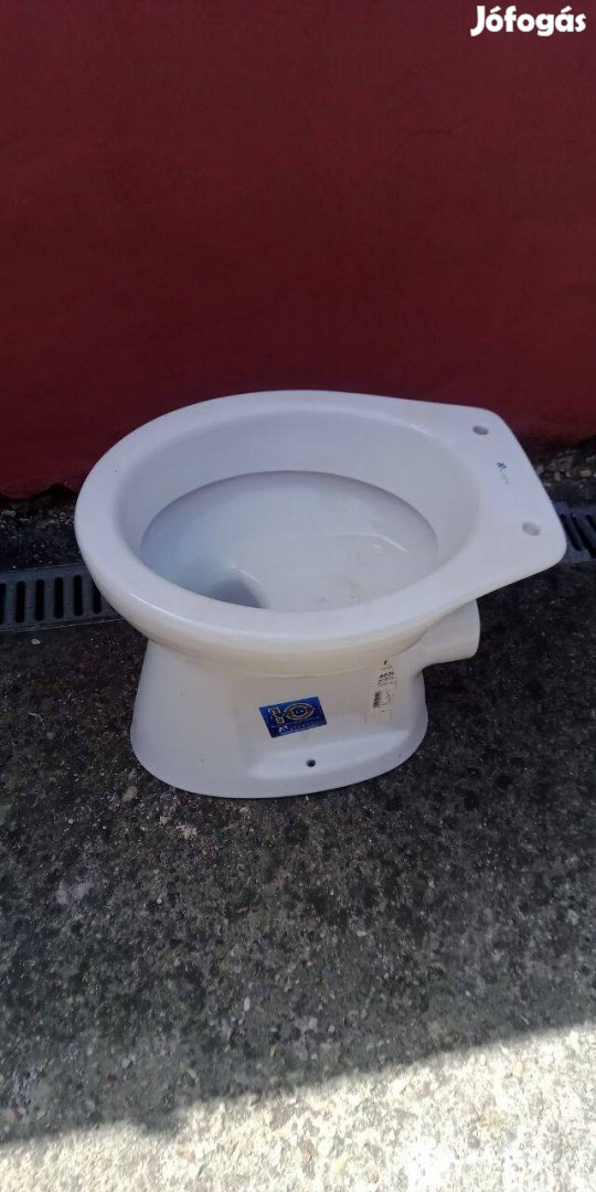 WC csésze új!