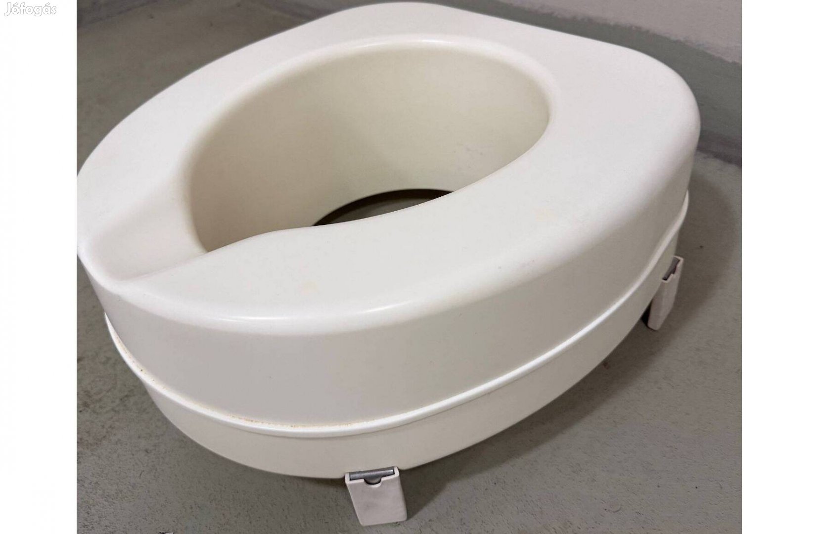 WC magasító eladó