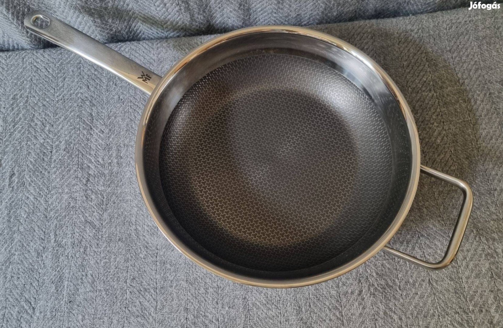 WMF Profi Resist serpenyő 28 cm-es