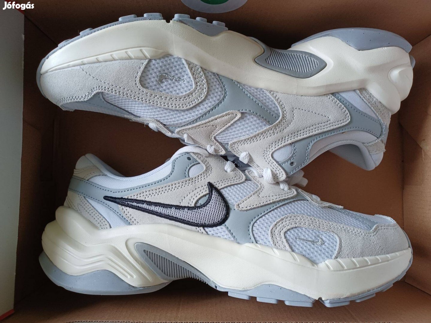 W Nike AL8 42.5; 44-es méret
