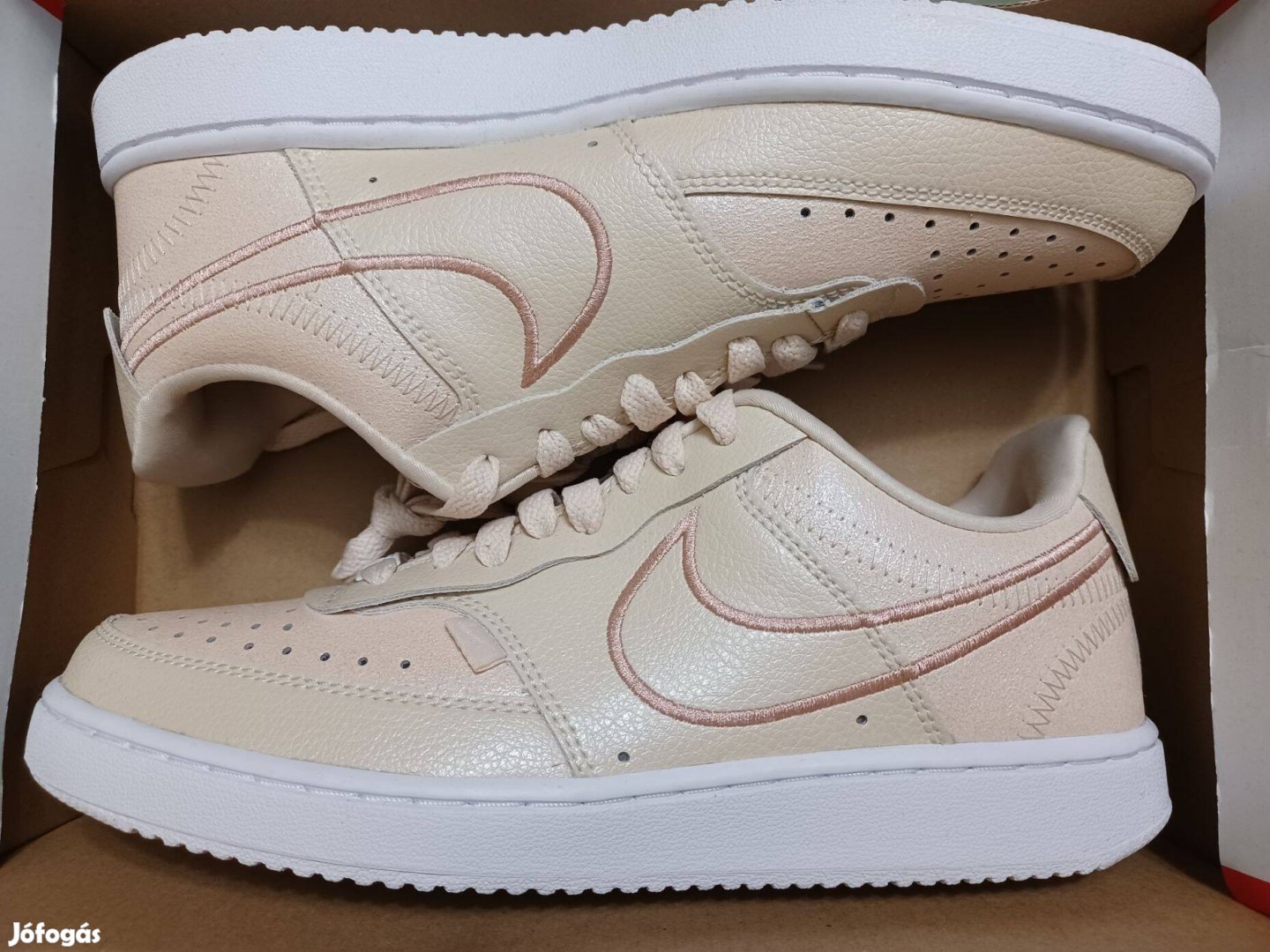 W Nike Court Vision Low Prm 39-es méret