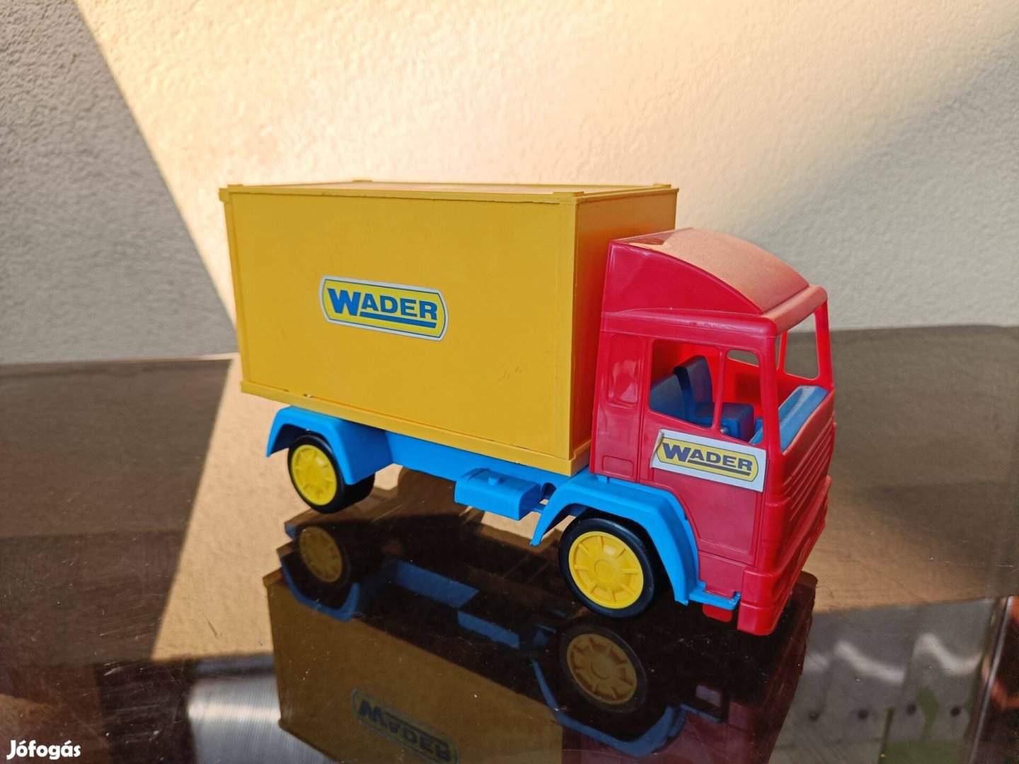 Wader játék kisteherautó